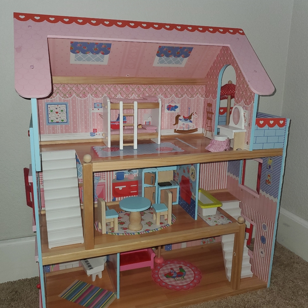 KidKraft Chelsea Doll Cottage Wooden Dollhouse with 16 Accessories.
